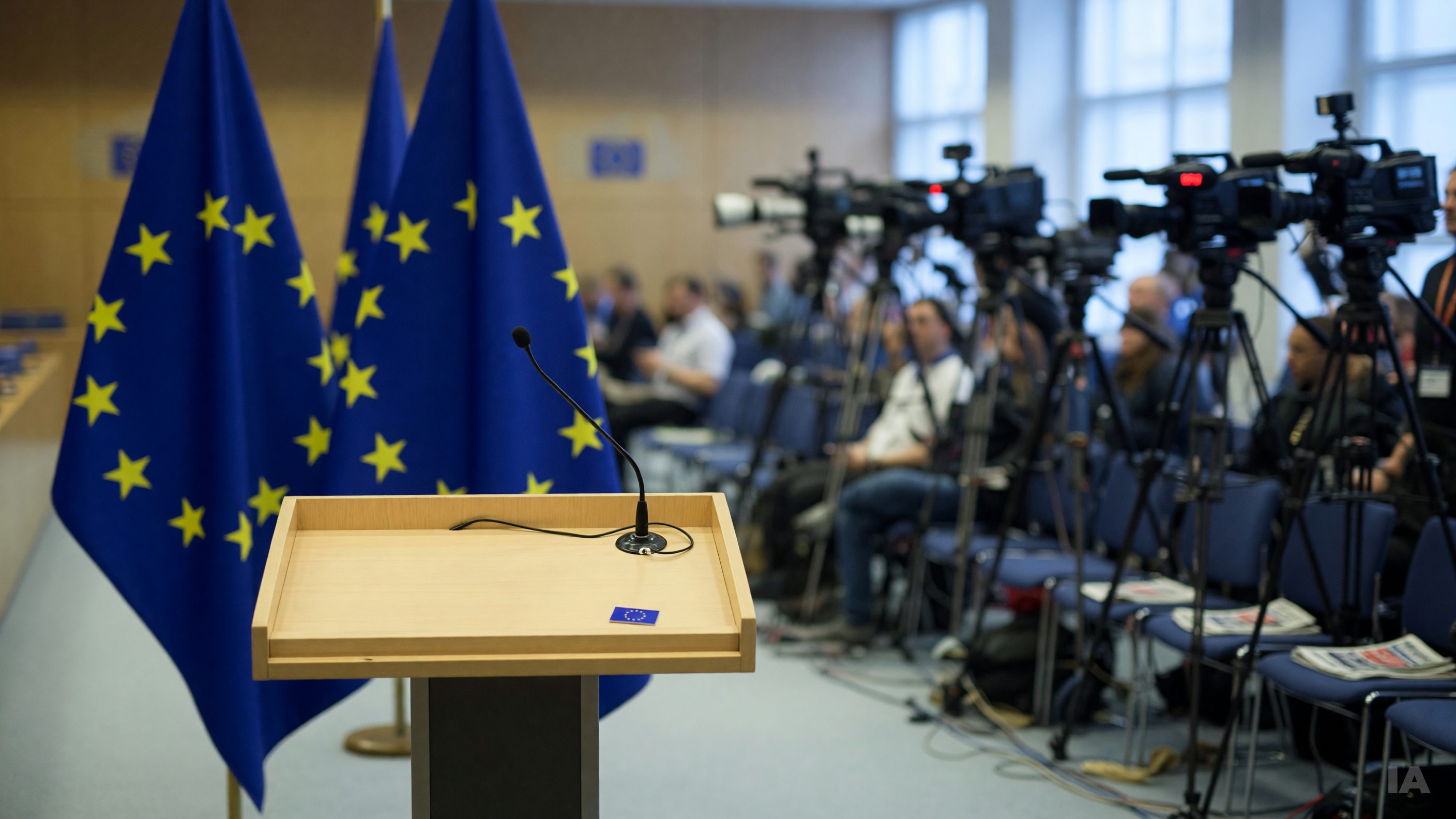 Bruxelles veut fermer les réseaux sociaux aux moins de 13 ans : la facture de la protection glisse vers les plateformes