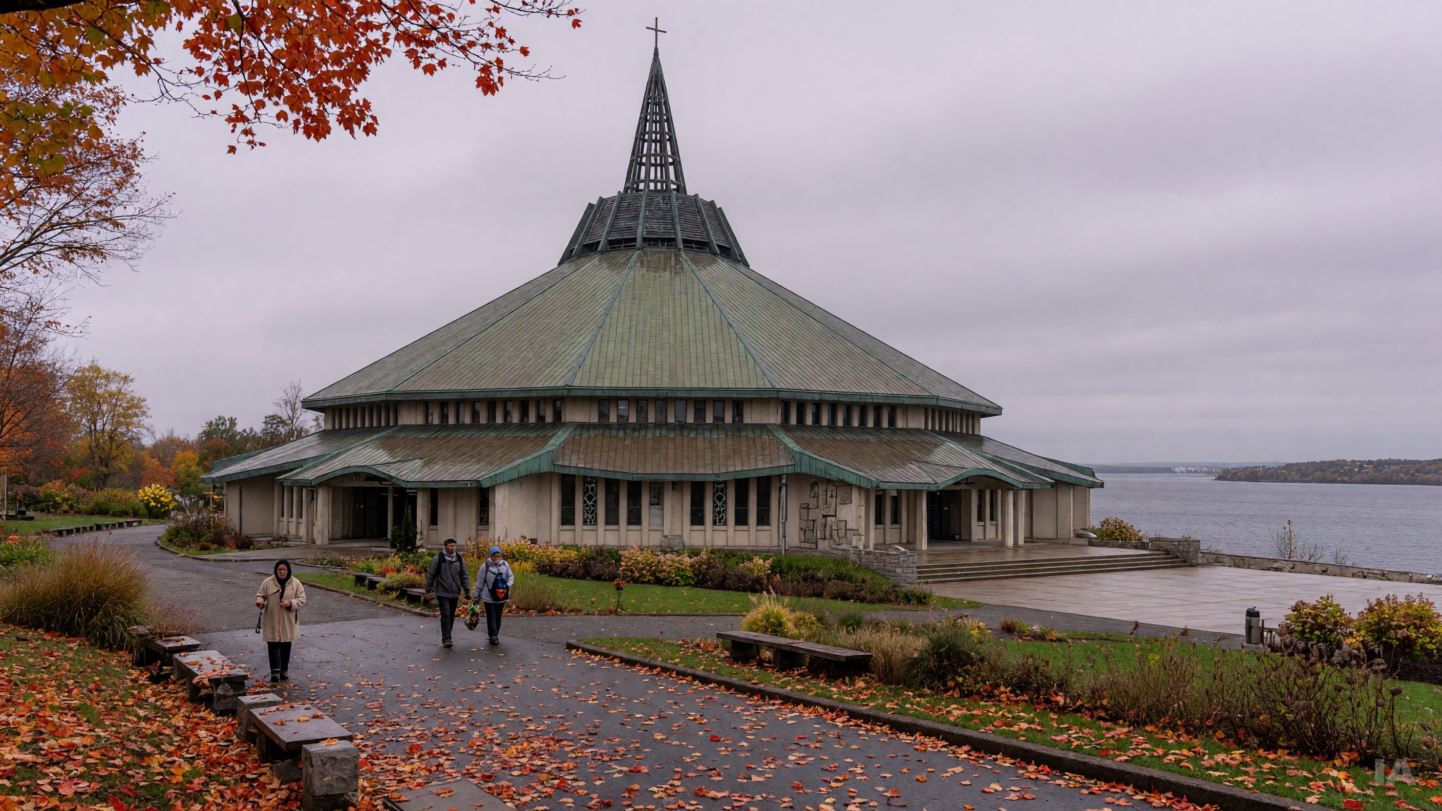 Canonisation du père Frédéric : la Mauricie devra patienter encore