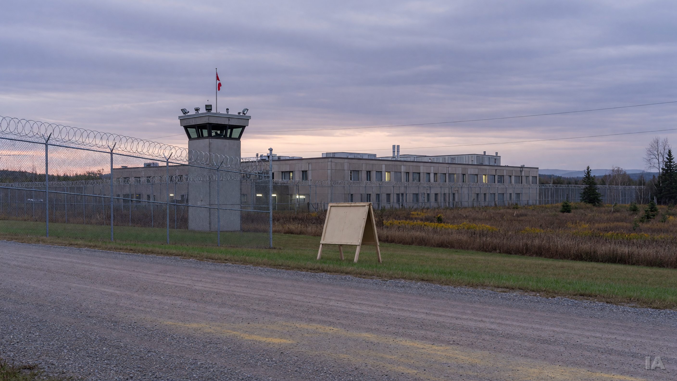 Agent correctionnel poignardé à Drummondville : la veste anti-lacération, dernier rempart derrière les murs